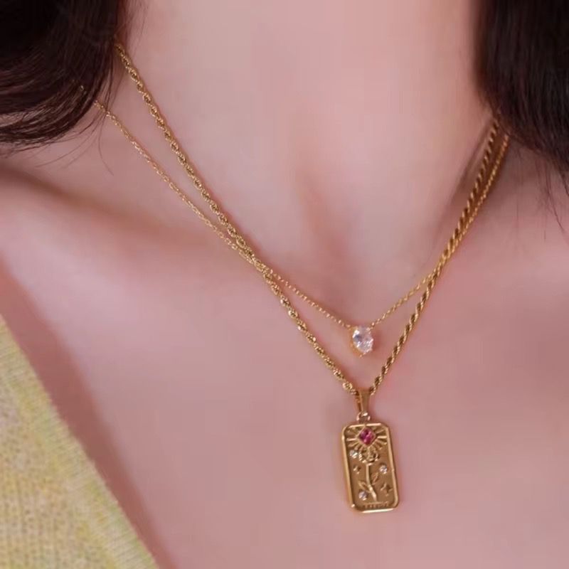 Vencia Diamond Necklace
