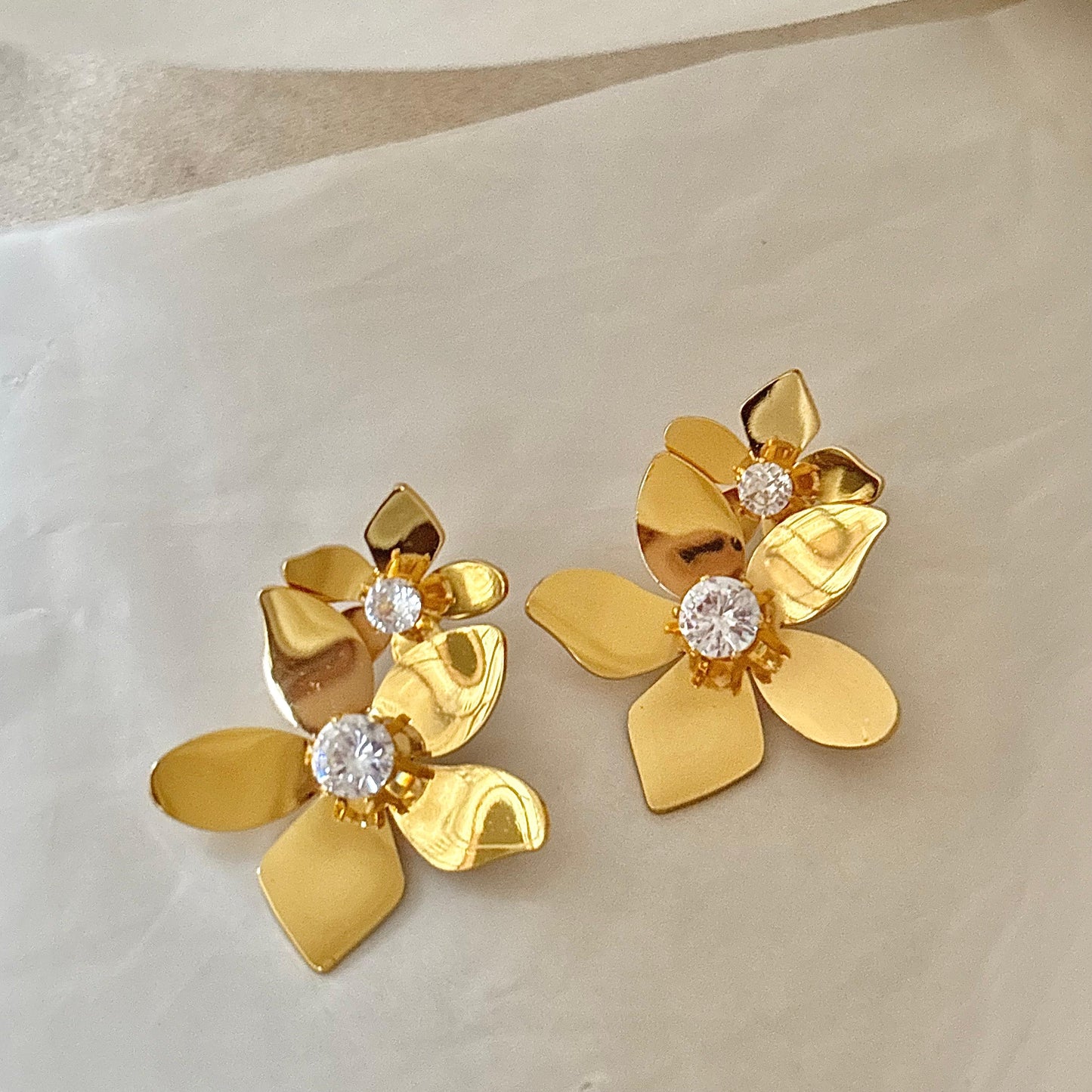 Amaryllis LUX Studs