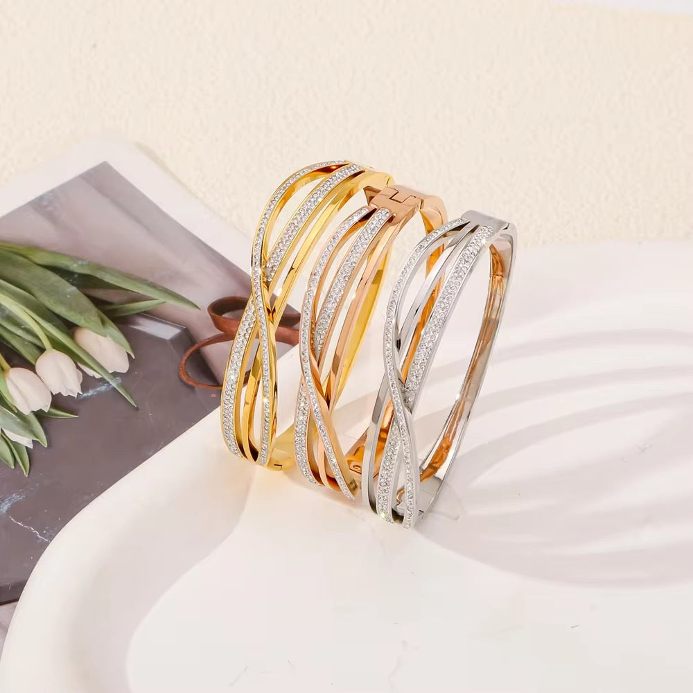 Glitzy Wave Bracelet
