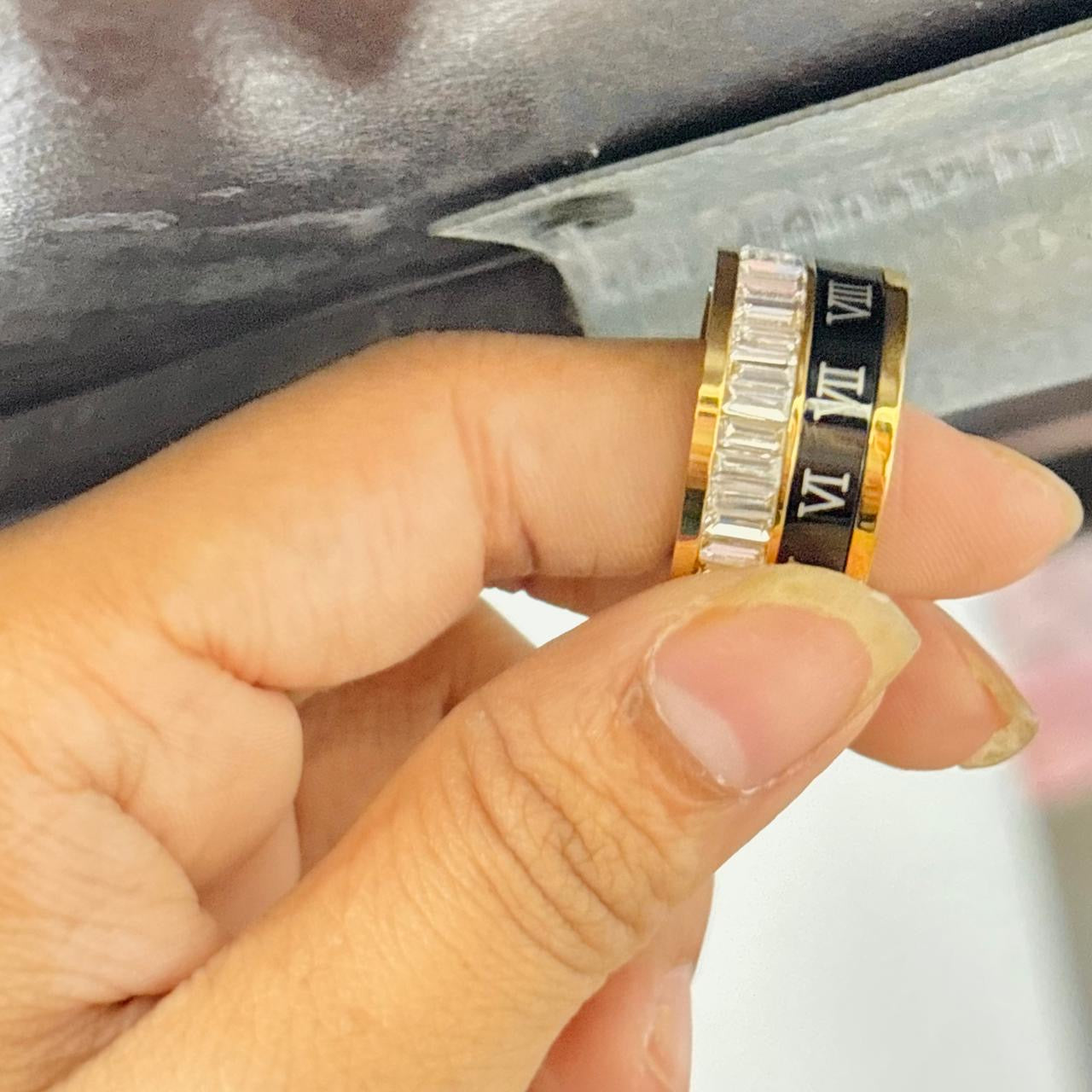 Roman Baguette Stacked Ring -18K