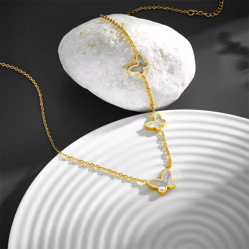Flutterina Necklace -18K