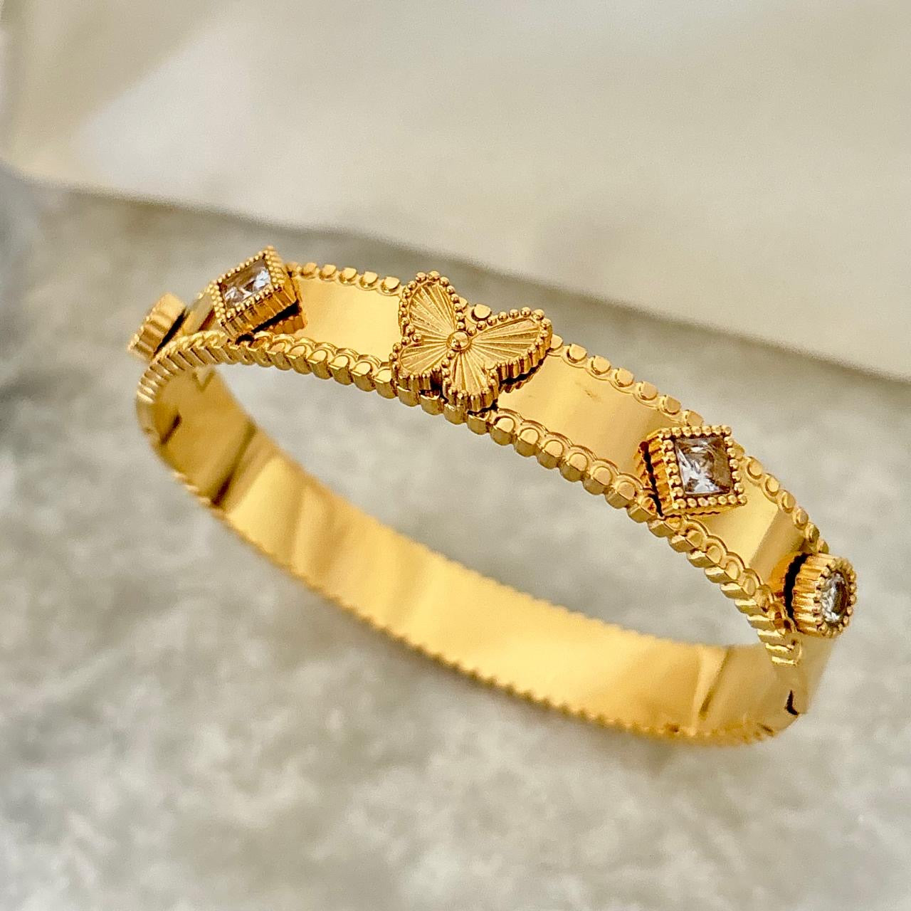 Irene LUX Charm Bracelet -18K