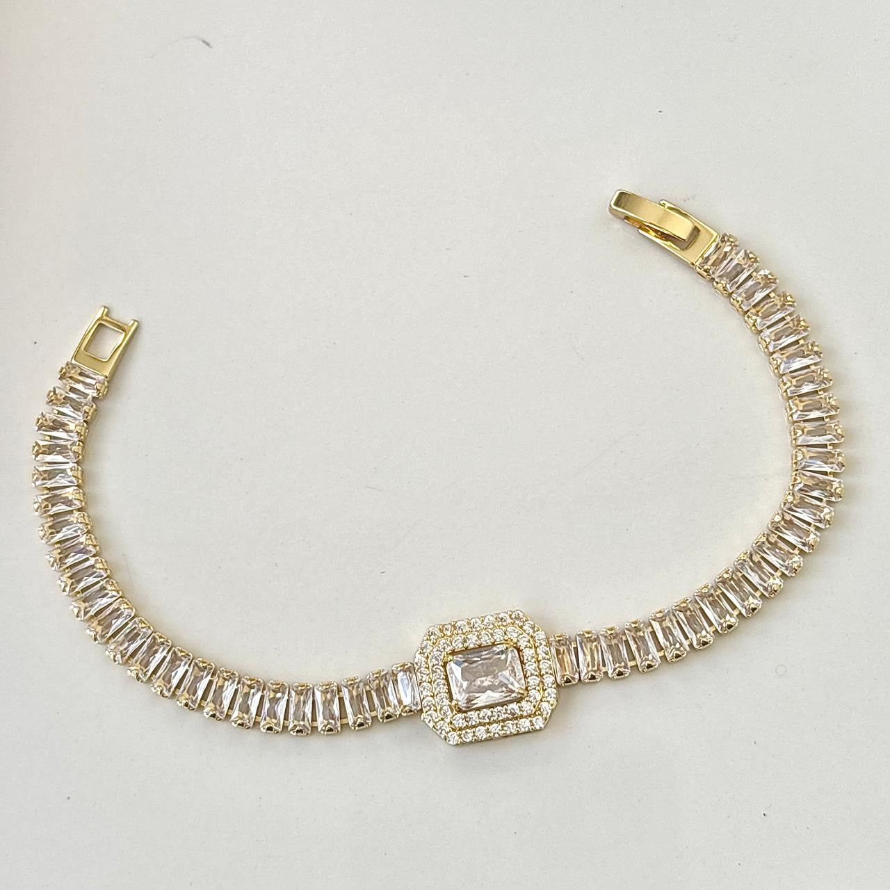Queen Tennis Baguette Bracelet -18K