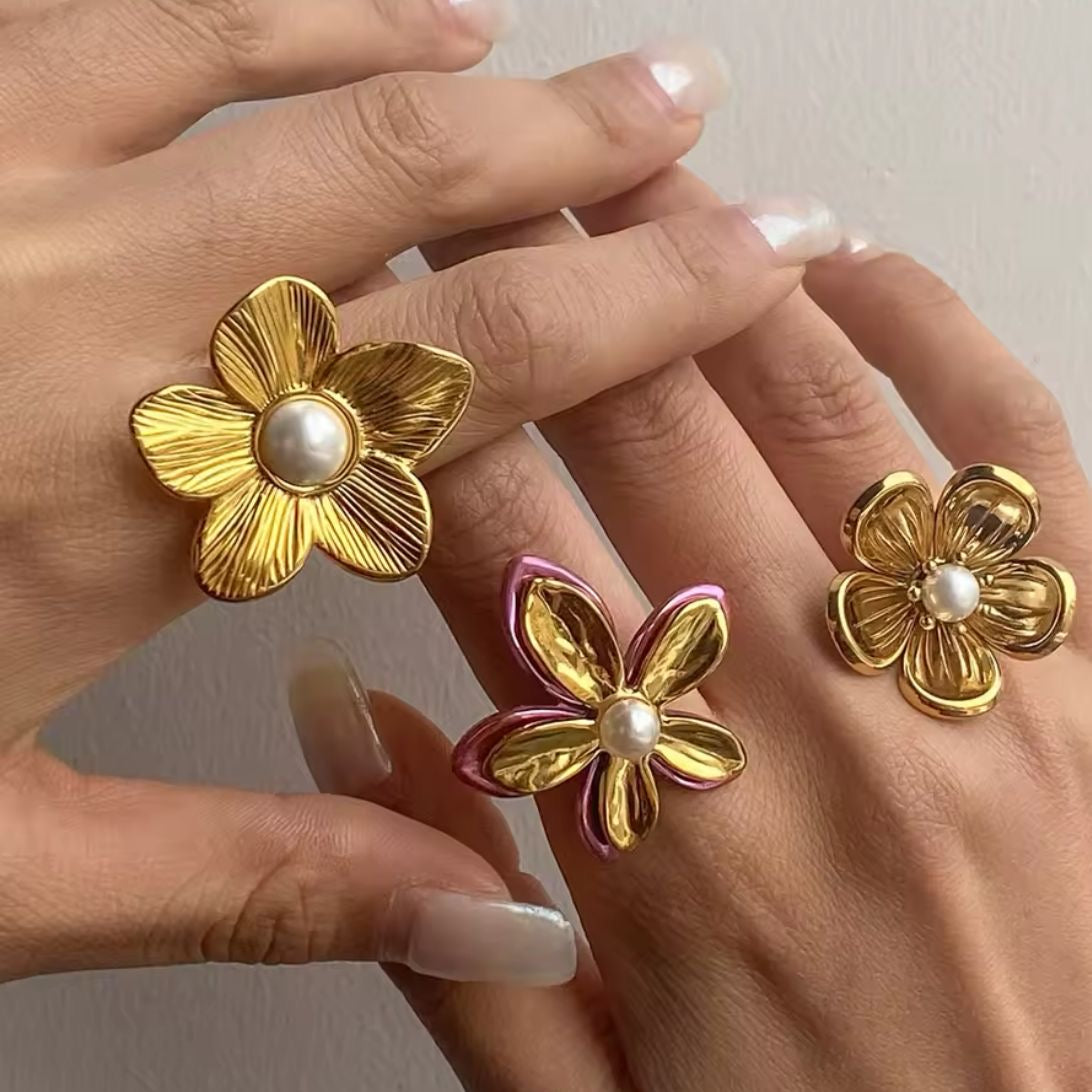 Rare Pearl Bloom Ring -18K