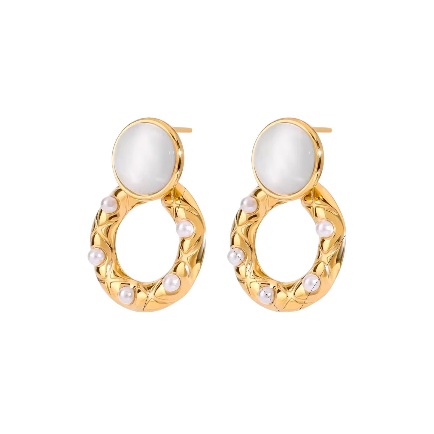 Pearle Shelly Studs