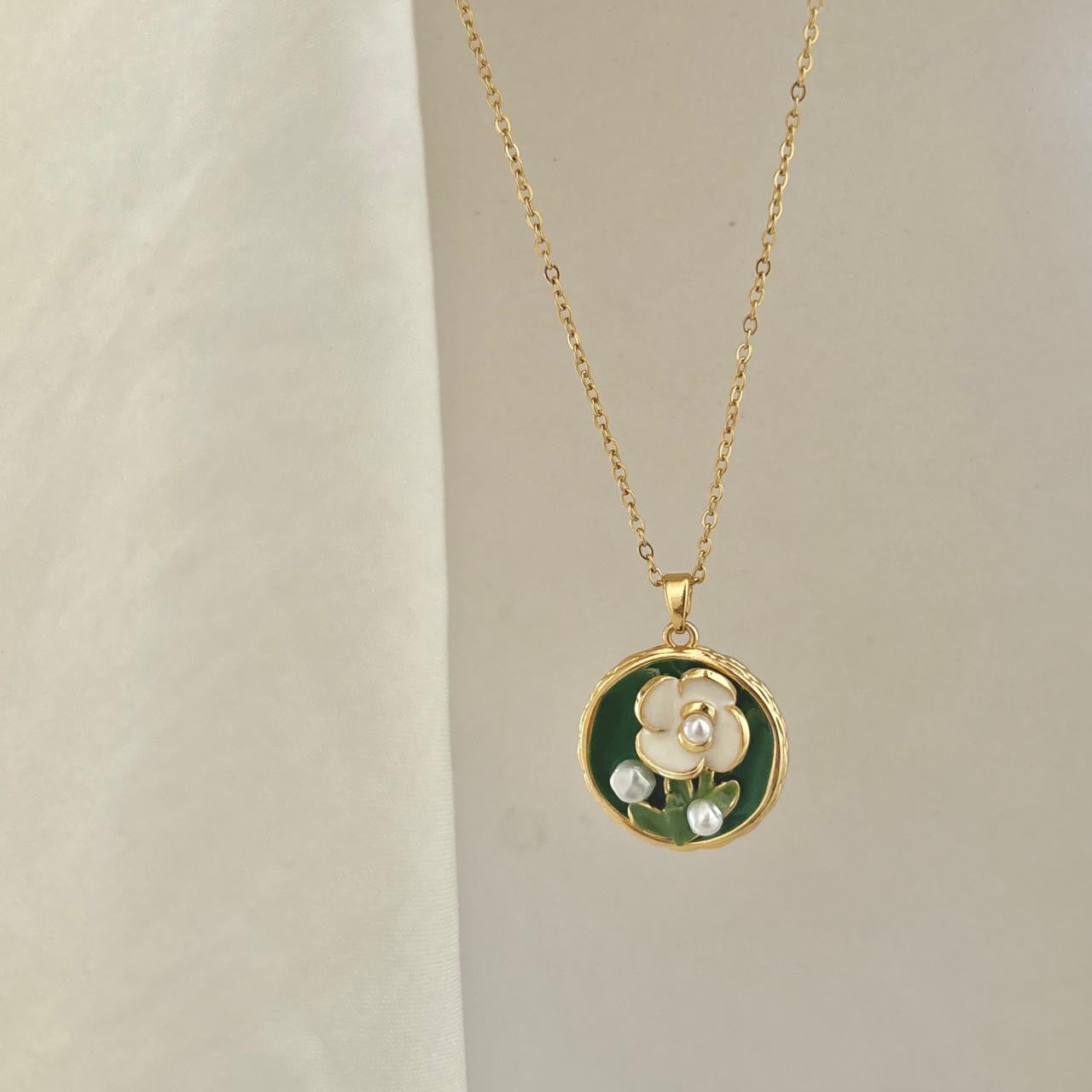 Amazon Perle Flora Necklace -18K | Hand Painted