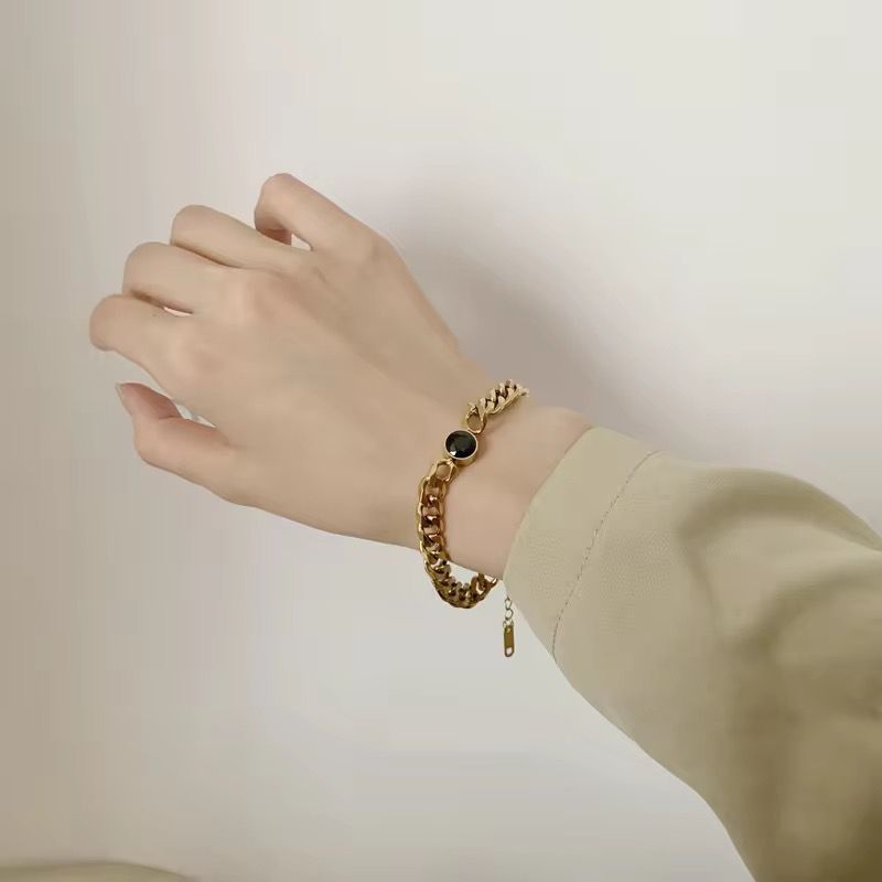 Peridot Curb Bracelet -18K