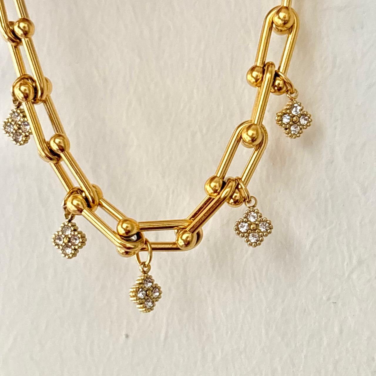 Link De Clovia Charm Bracelet