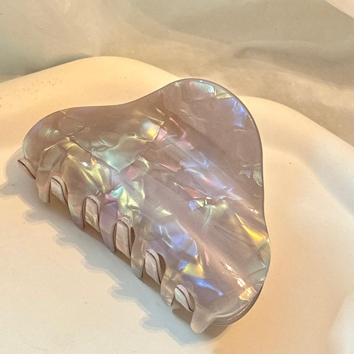 Ash Pearlescent Cloudy Claw Clip