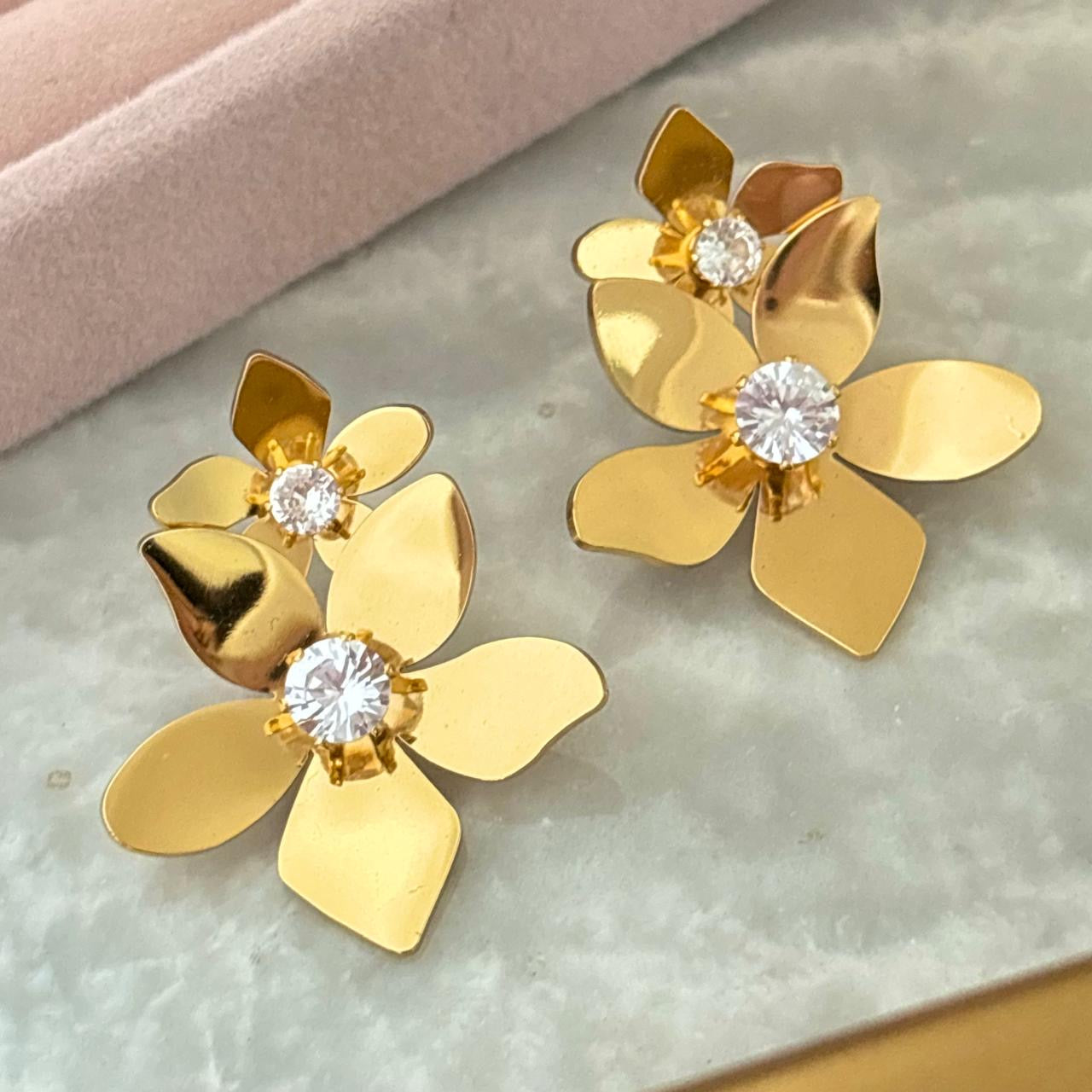 Amaryllis LUX Studs