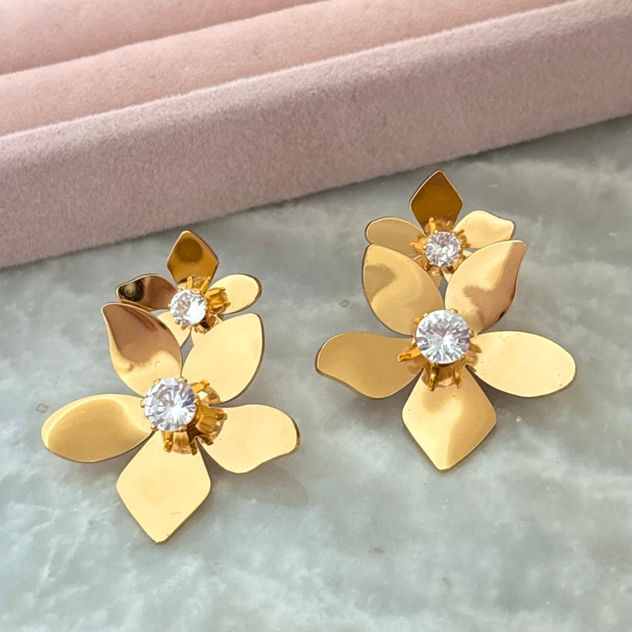 Amaryllis LUX Studs