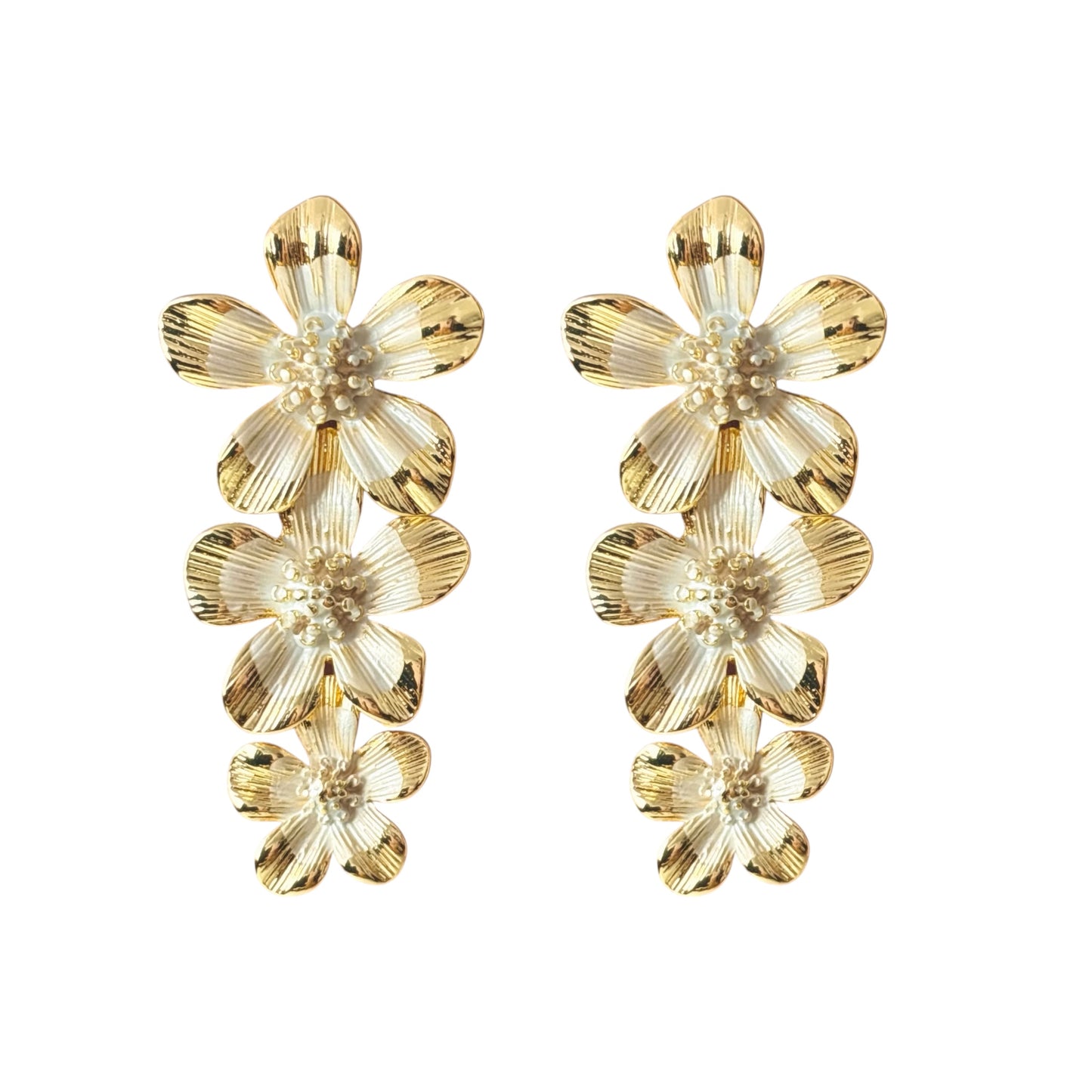 Daisy Vacay Studs -White