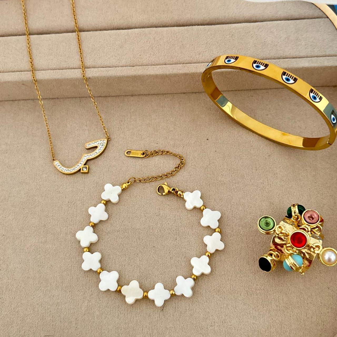 Shell Lucky Clovia Bracelet