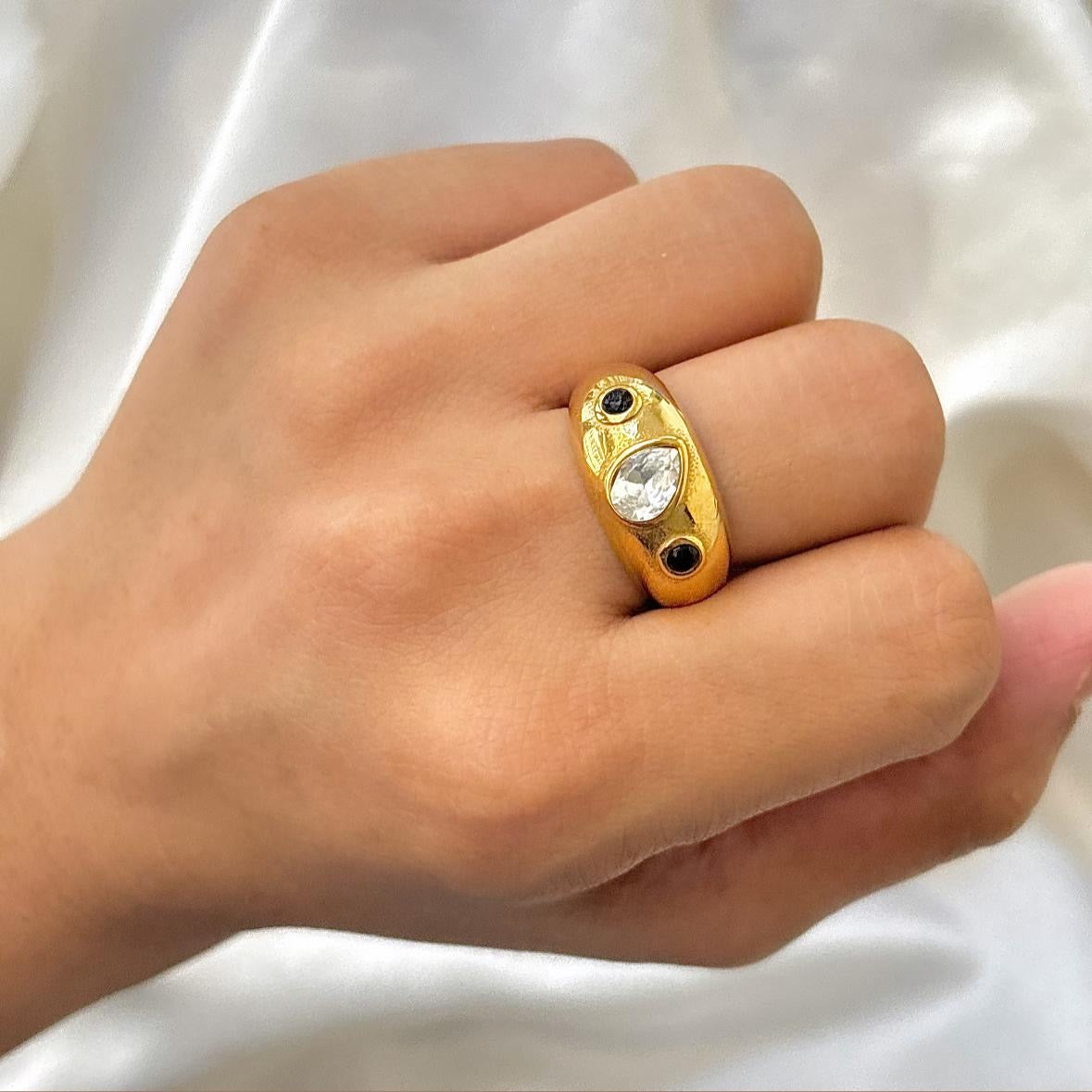 Jeju Cz Dome Ring -18K