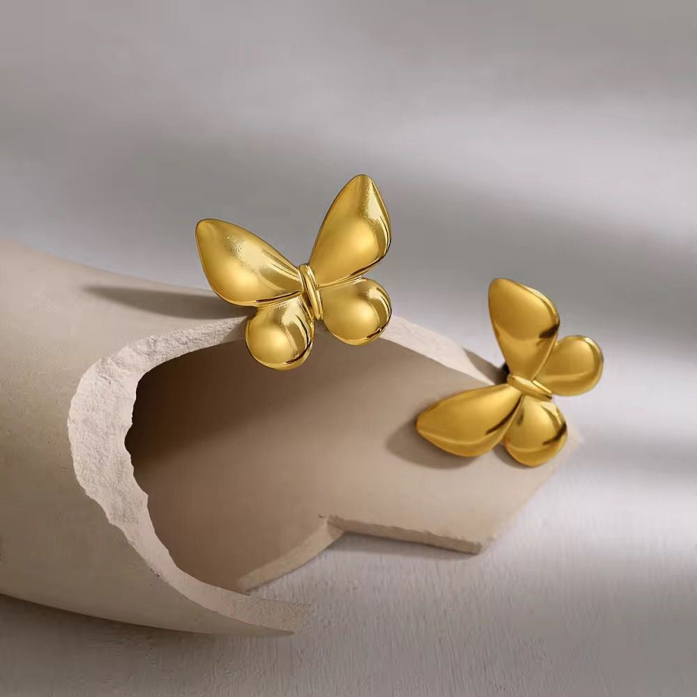 Luna Wings Studs