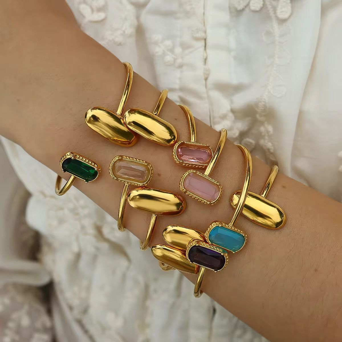 Aurum LUX Cuff -Emerald Elegance