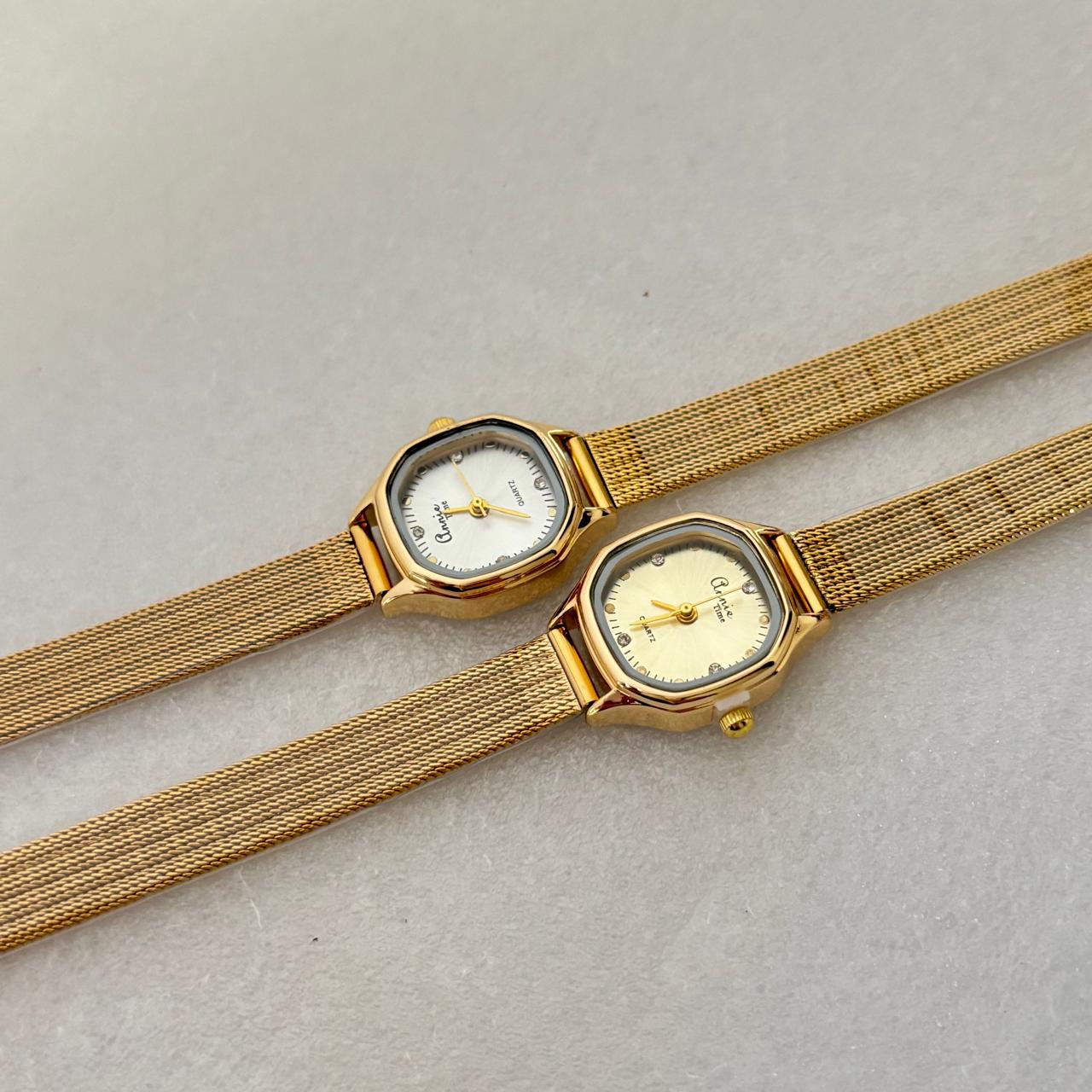 Élise Everyday Staple Pearly White Watch