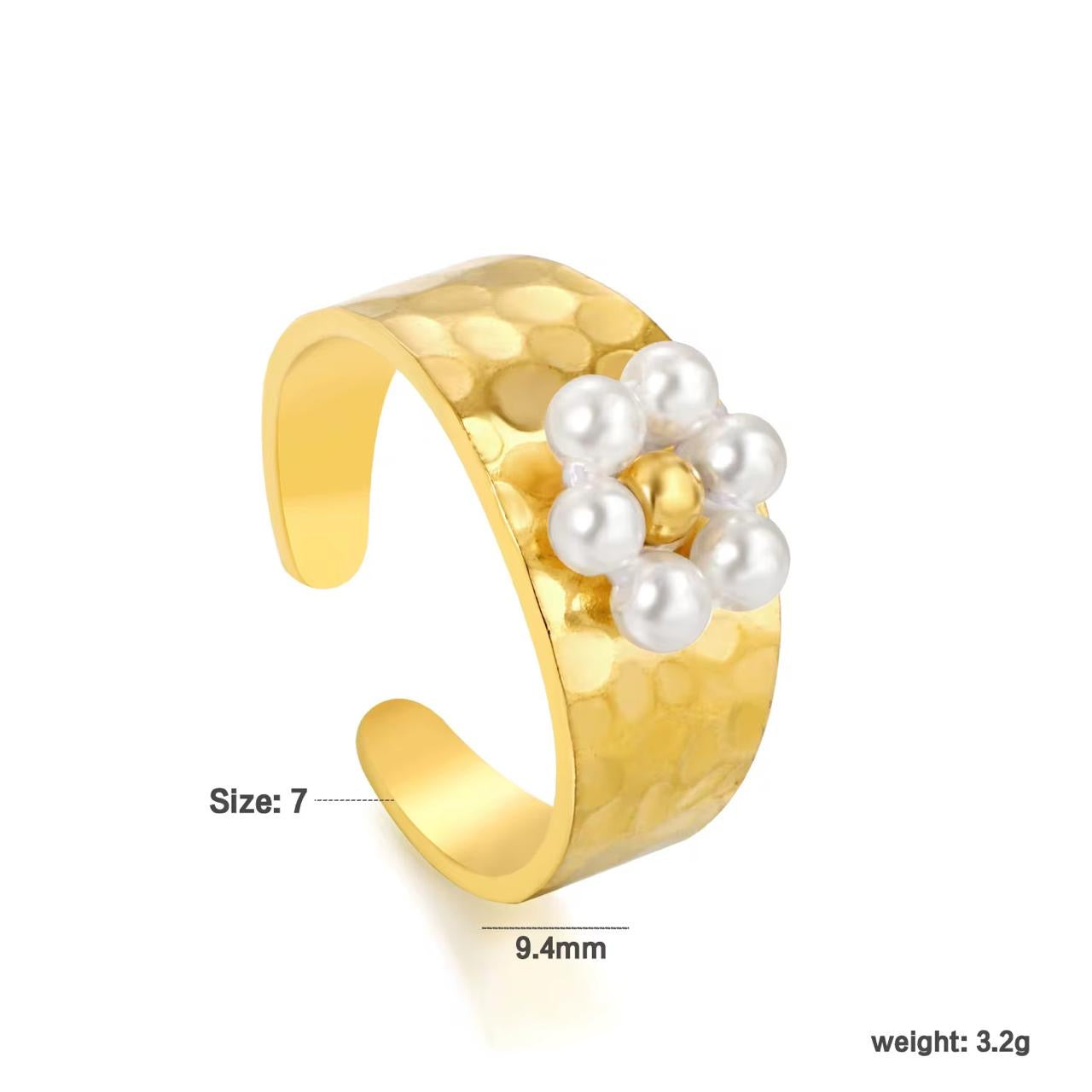Perle Daisy Hammered Ring