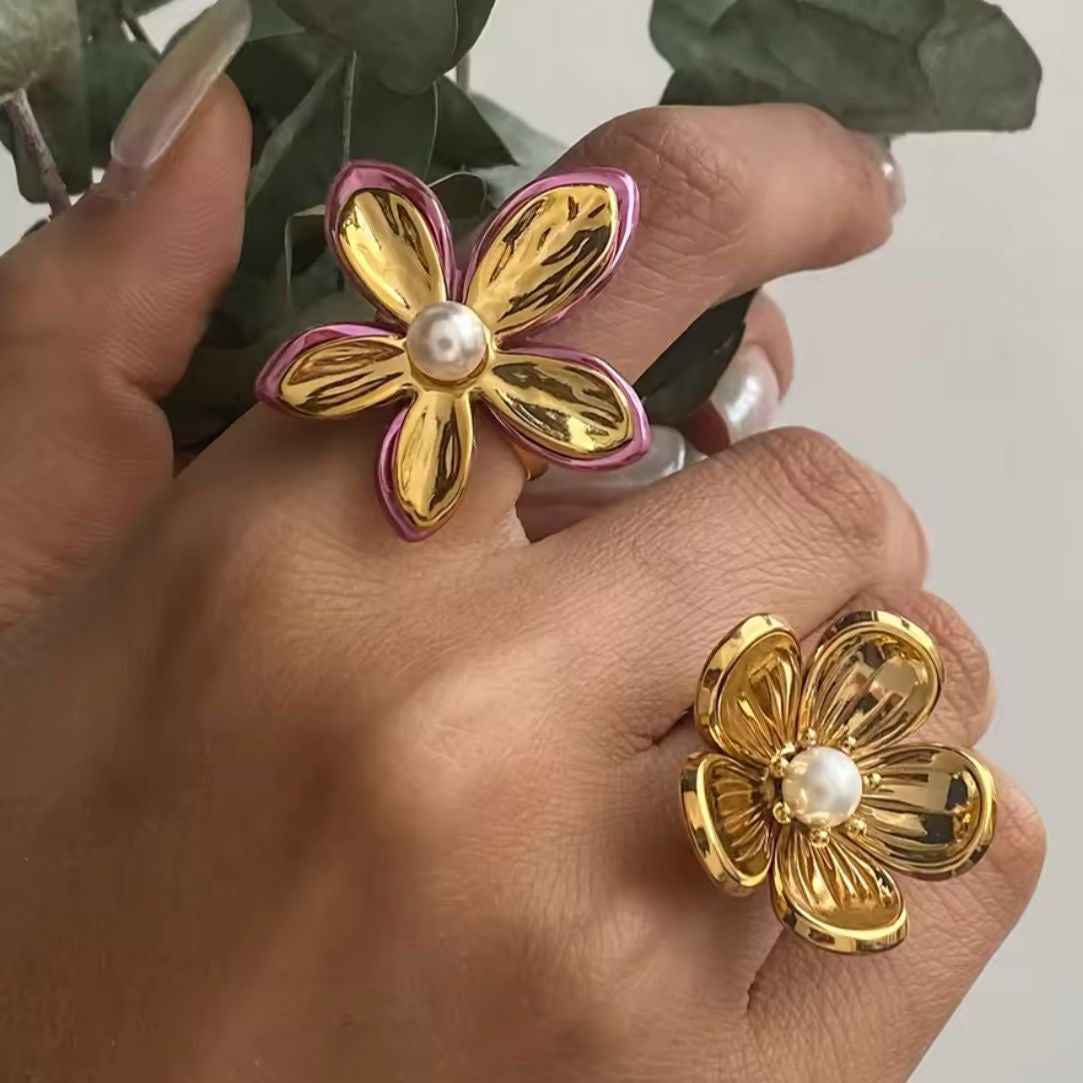 Rare Pearl Bloom Ring -18K
