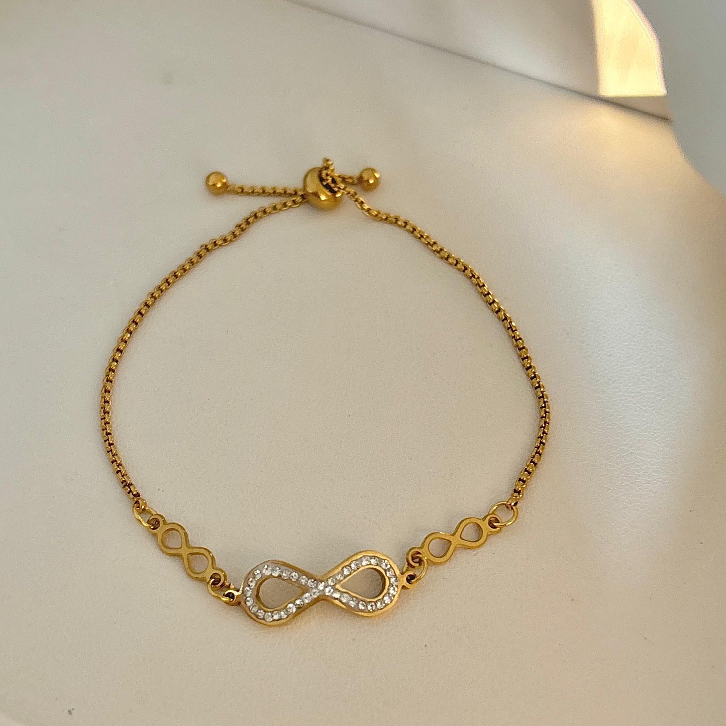 Sparkly Infinity Bracelet -18K | Adjustable