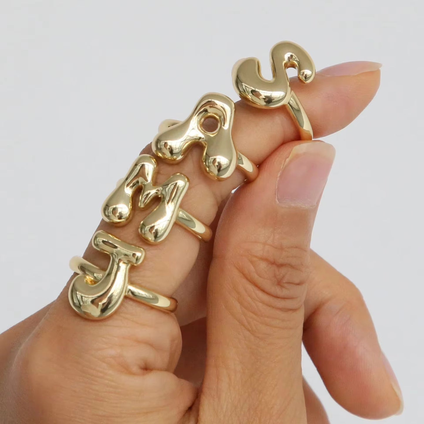 Bubbly Initial Rings