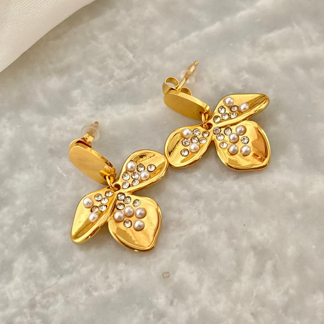 Splendour Serenity Studs