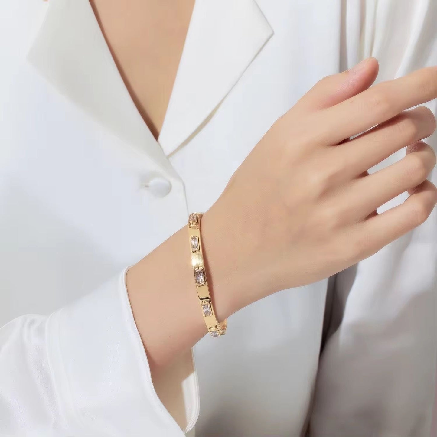 Anna Baguatte Gem Bracelet