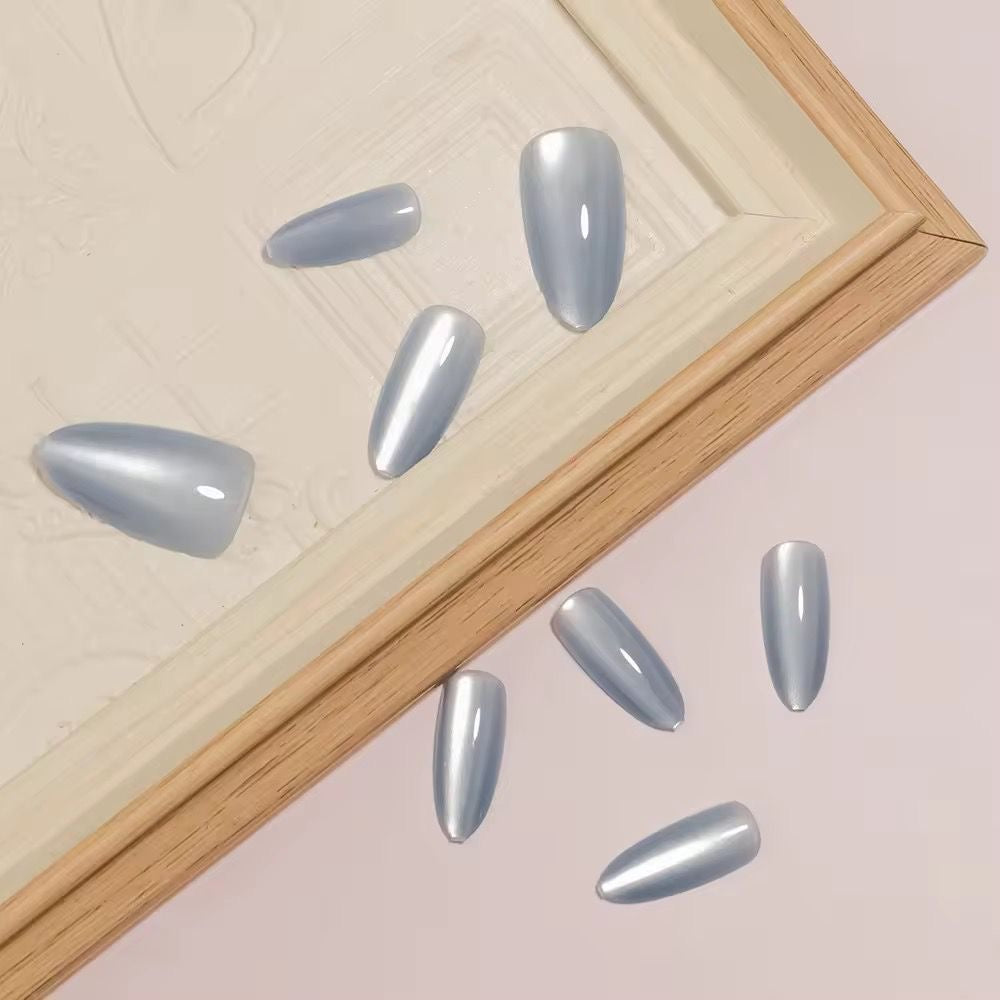 Icy Blue Eye Press On Nails -Almond Shape