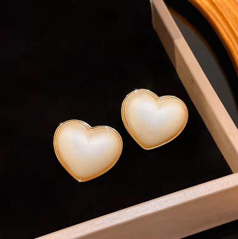 Pearla Love Studs