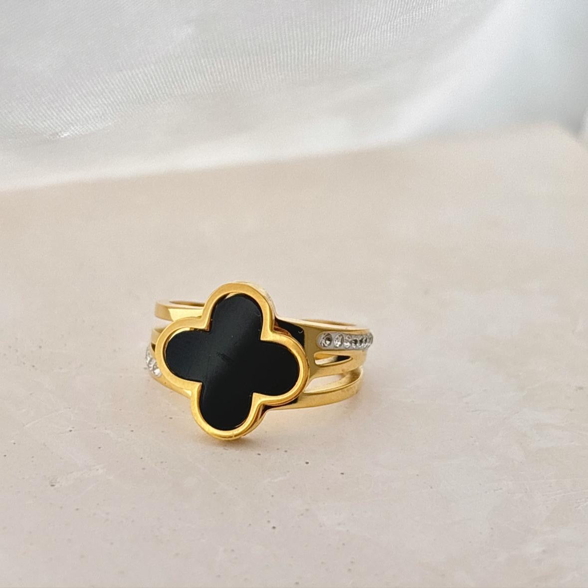 Clove Black Layered Ring -18K