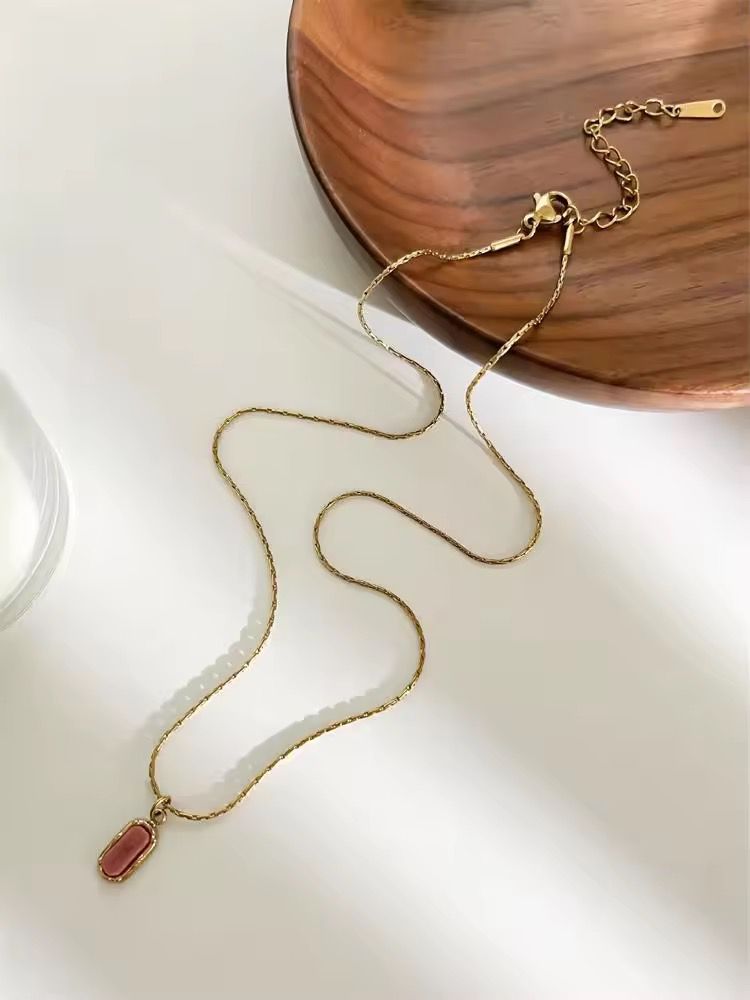 Mila Pink Aura Necklace