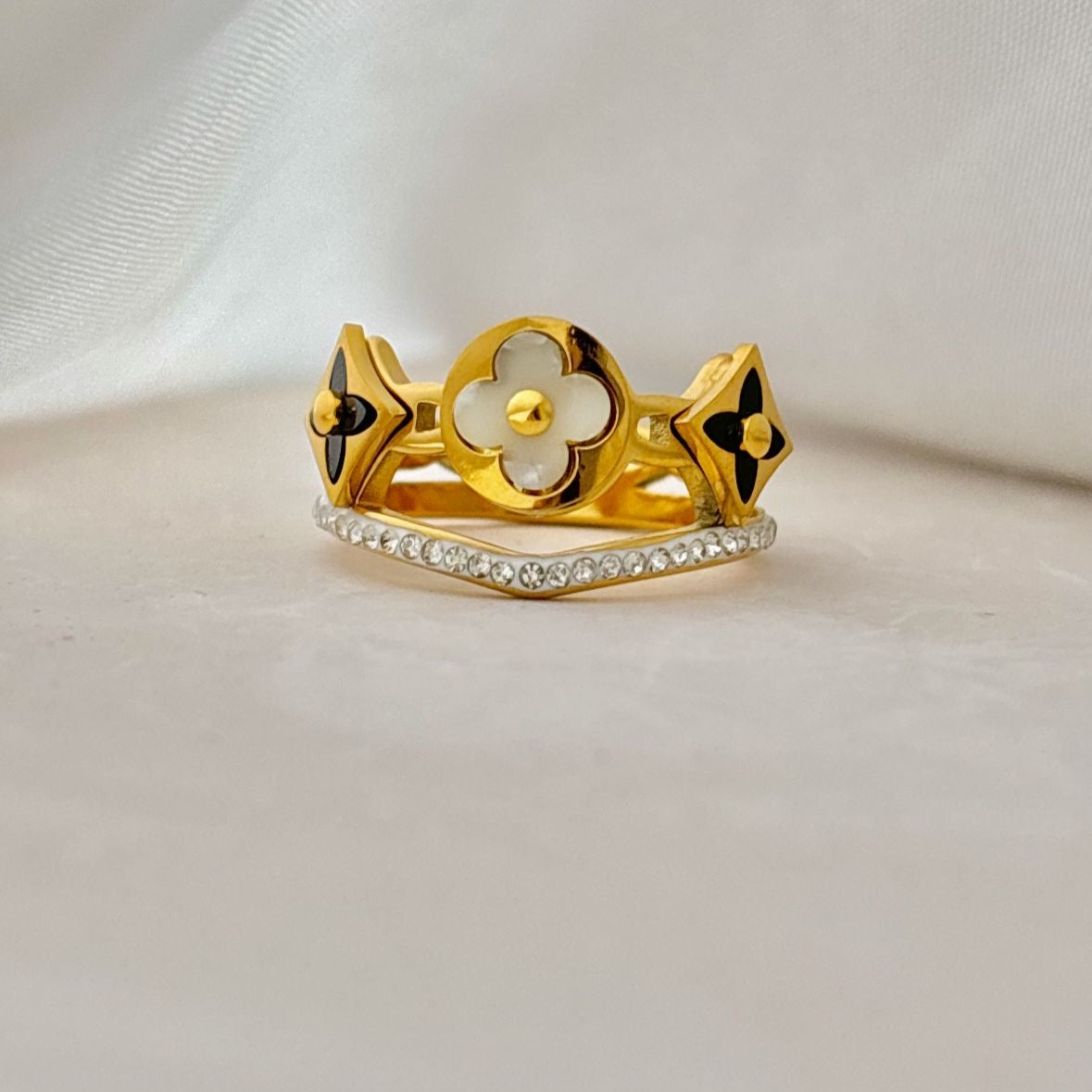 Blossom Of Luxury Cz Ring -18K