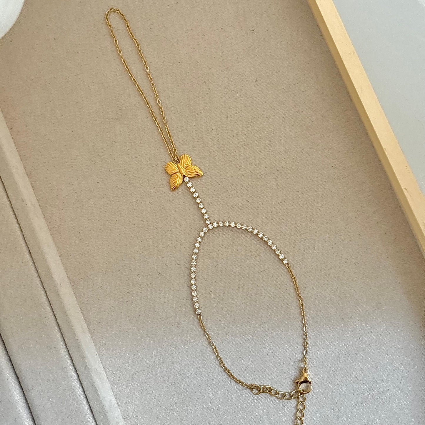 Fawnie Hand Chain