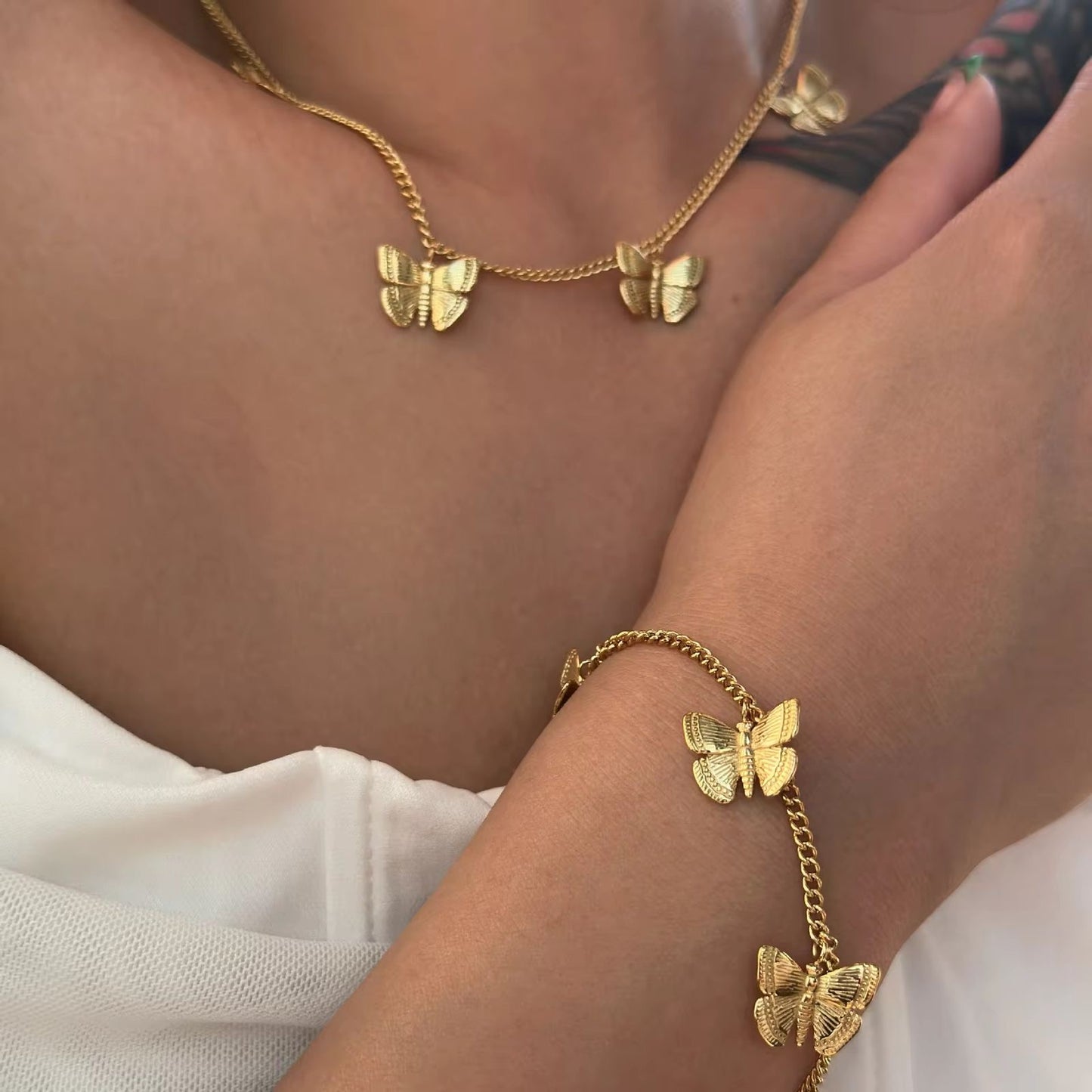 Flutter LUX Dangler Necklace