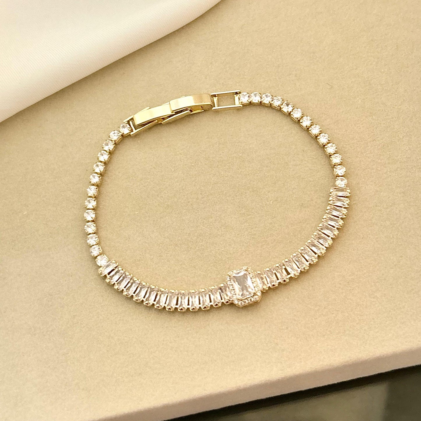 Queen LUX Tennis Bracelet