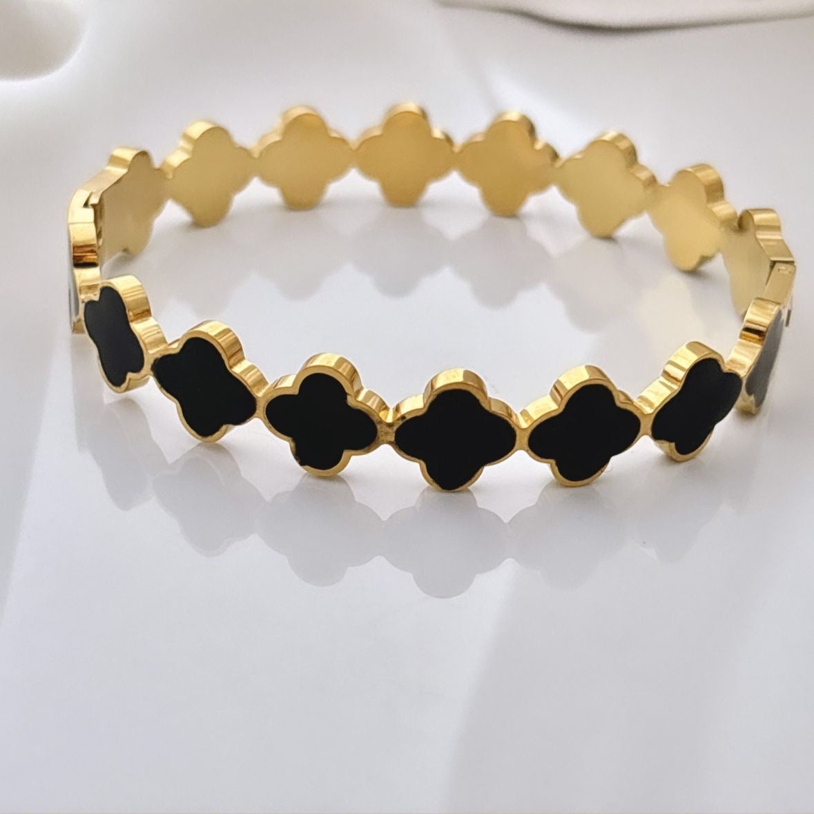 Clover Sequence Bracelet -Black