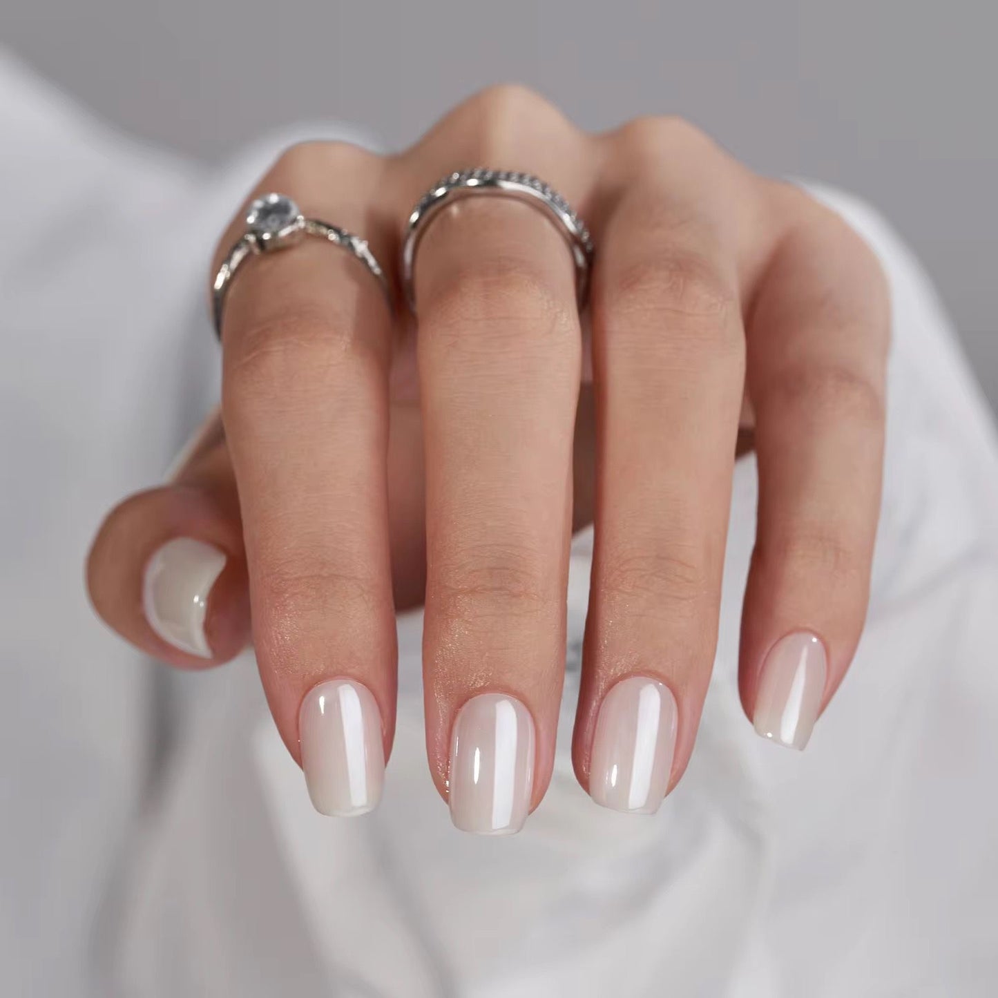 White Glazed Gel Press On Squaroval Nails