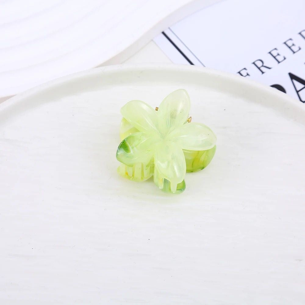 Mini Hawaiian Flower Claw Clip -Summer Lime