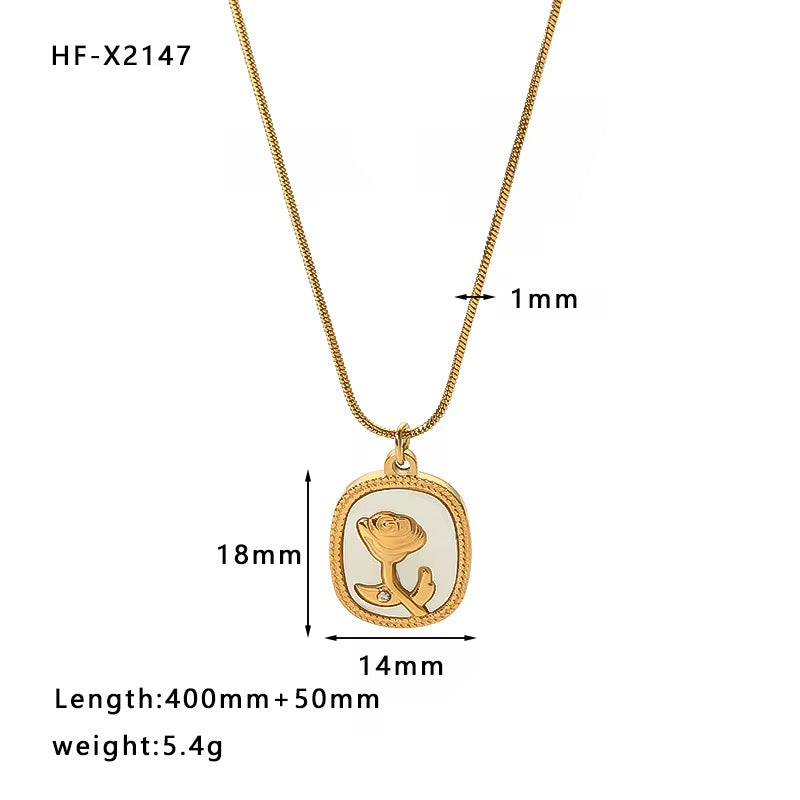 Petite Shell Flora Necklace