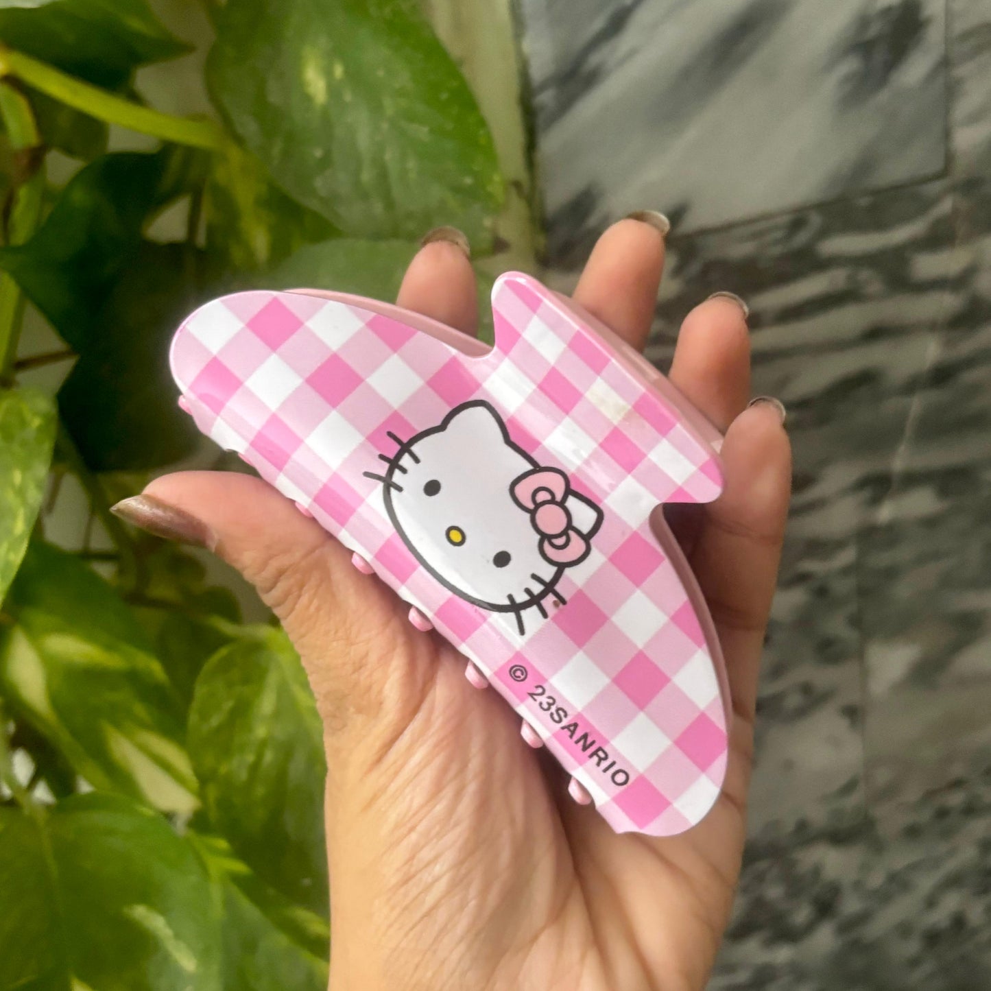 Hello Kitty Clutcher -Sanrio Collection