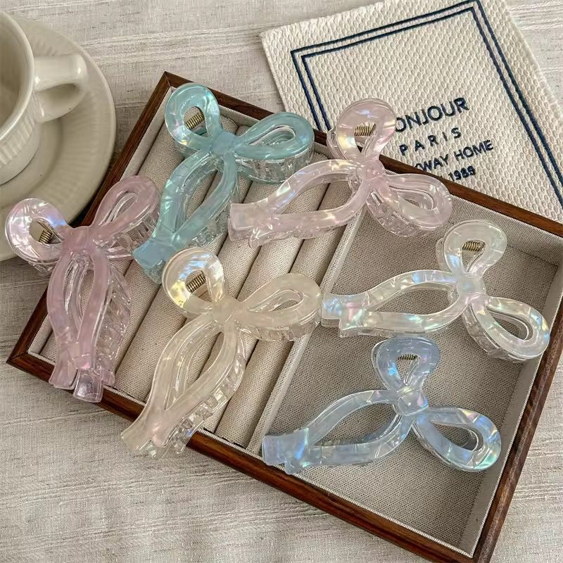 Bow Knot Pearlescent Claw Clip -Baby Blue