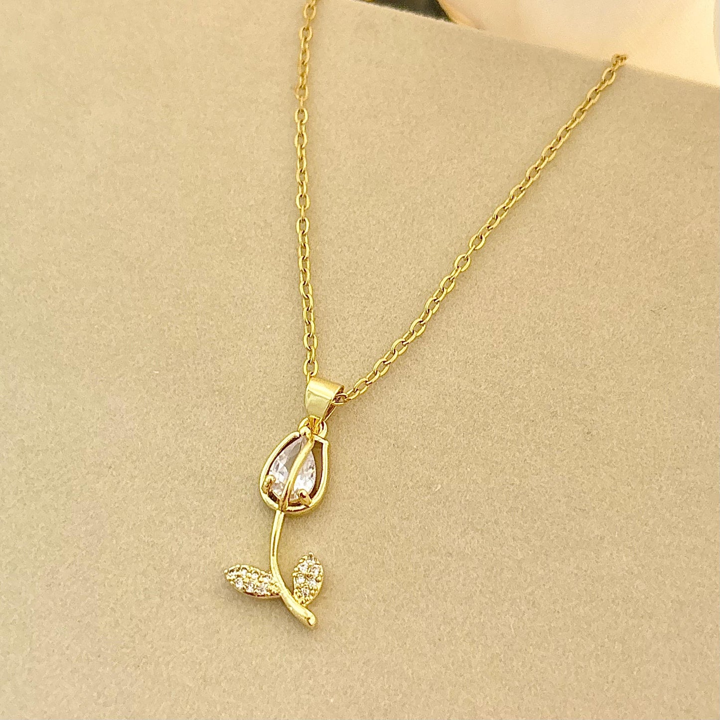 August Necklace