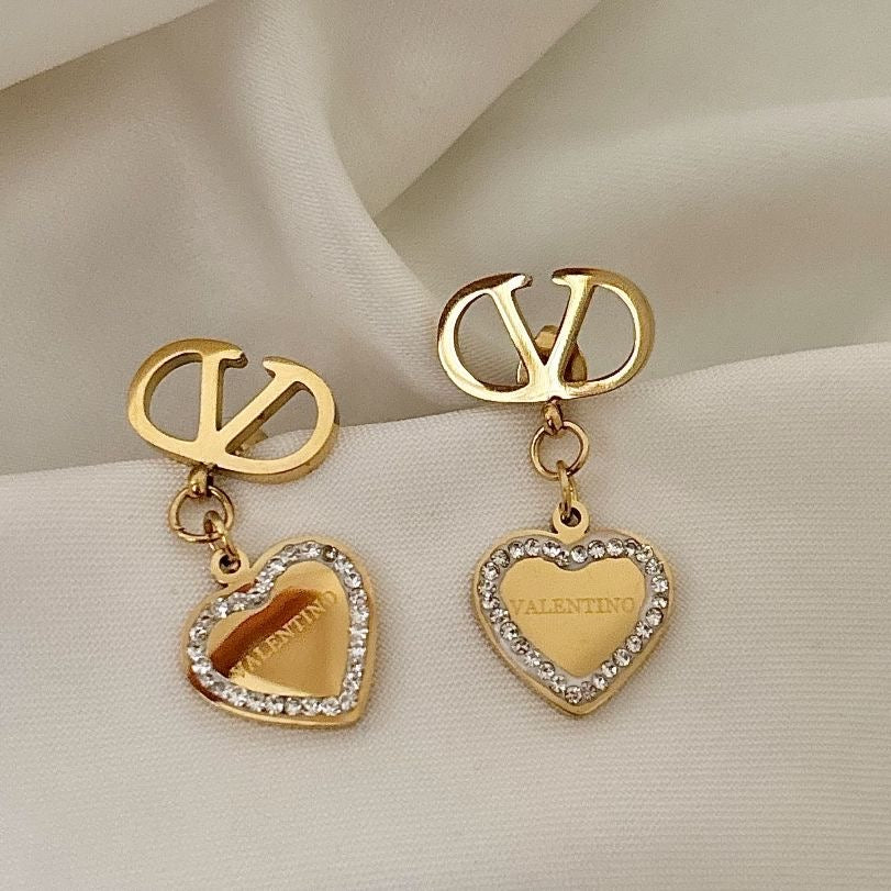 Luxe V-Heart Drops Studs