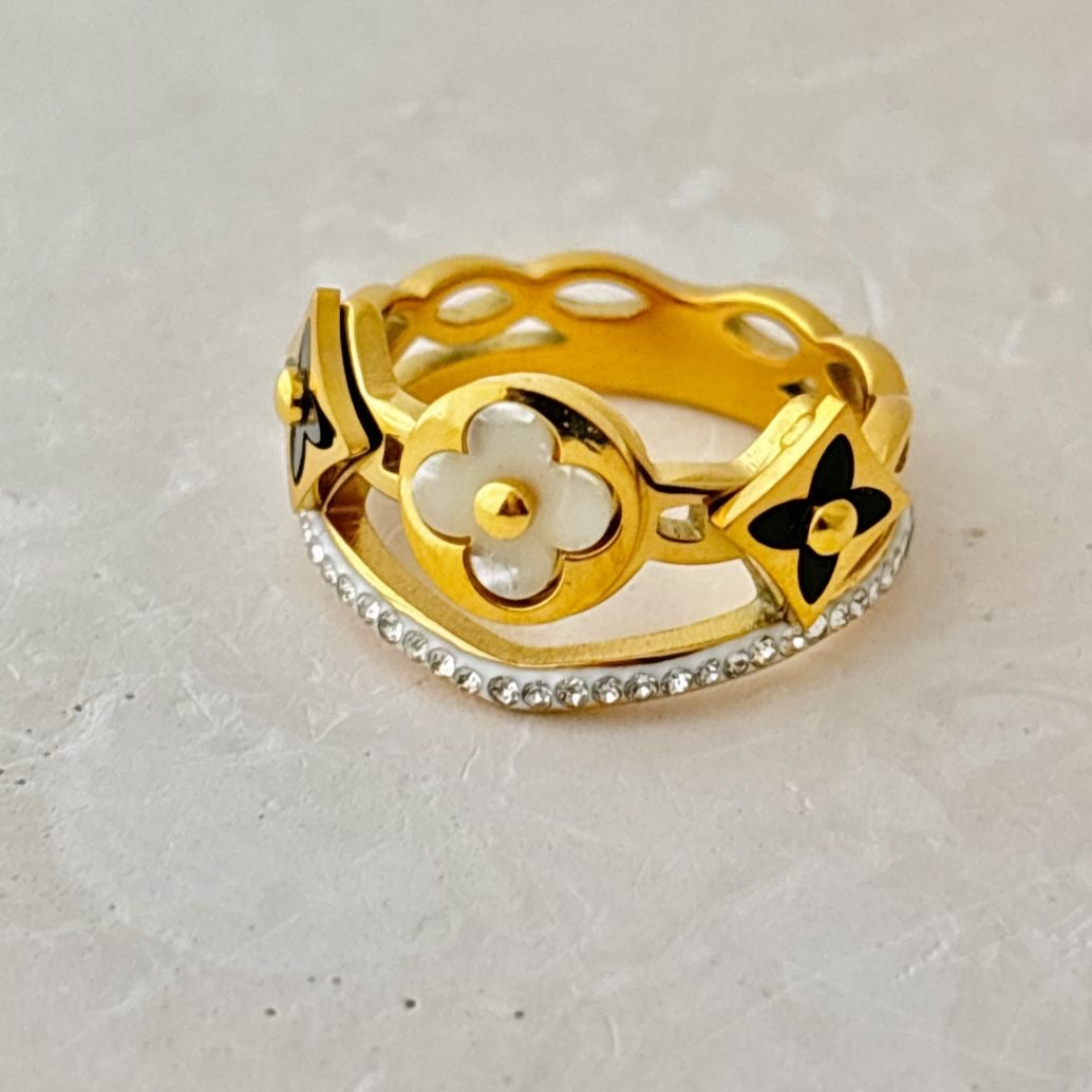 Blossom Of Luxury Cz Ring -18K