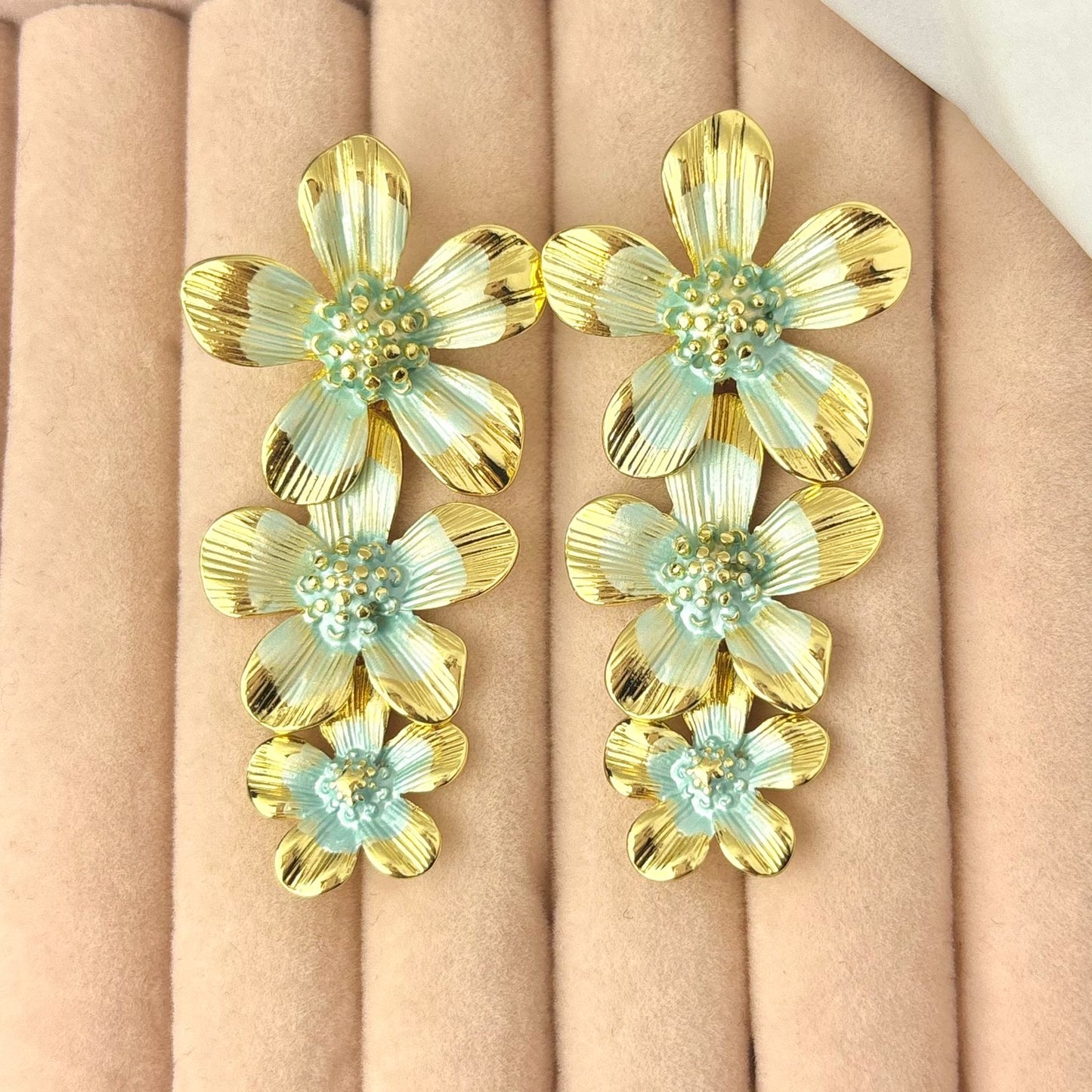 Daisy Vacay Studs -Blue