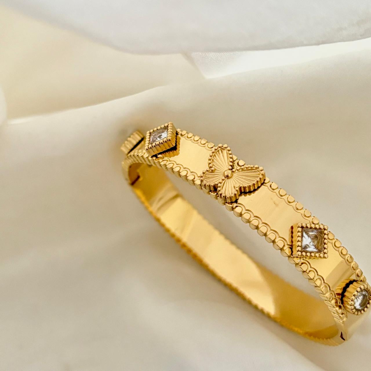 Irene LUX Charm Bracelet -18K