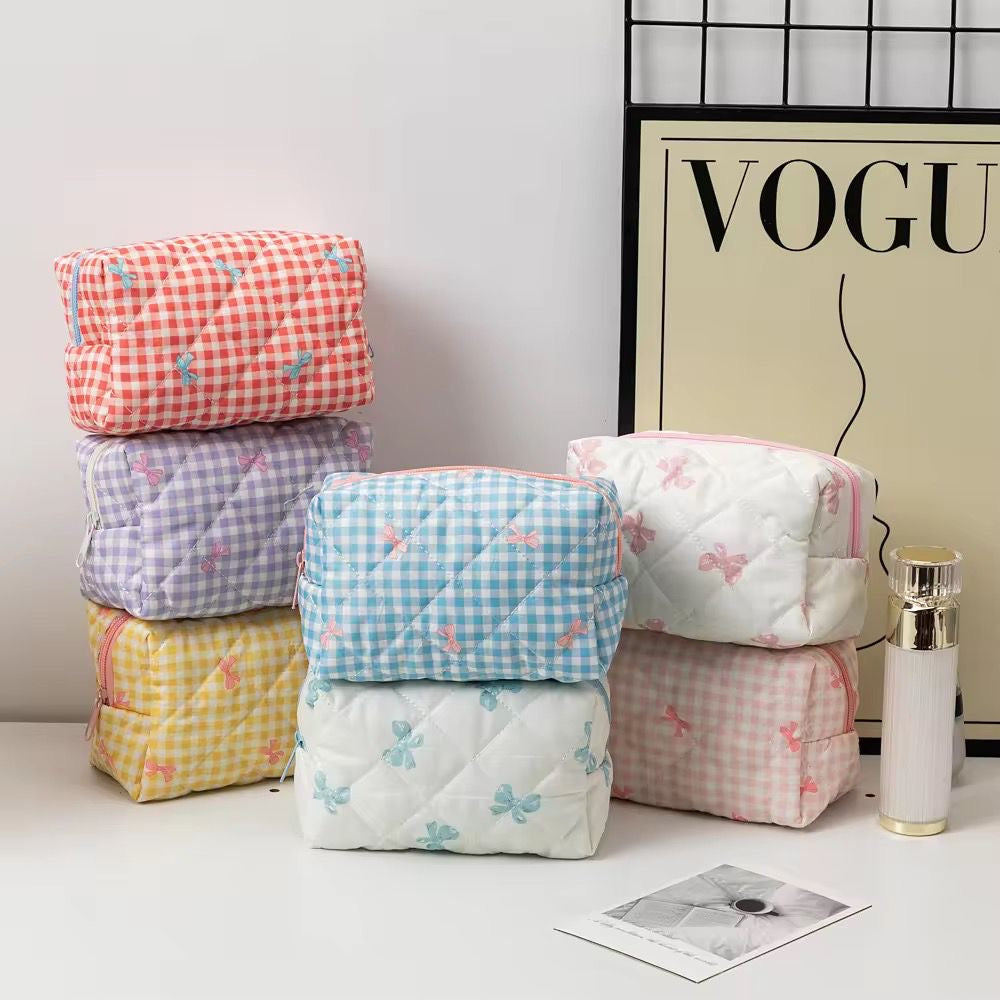 Bow Quilted Travel X Makeup Bag