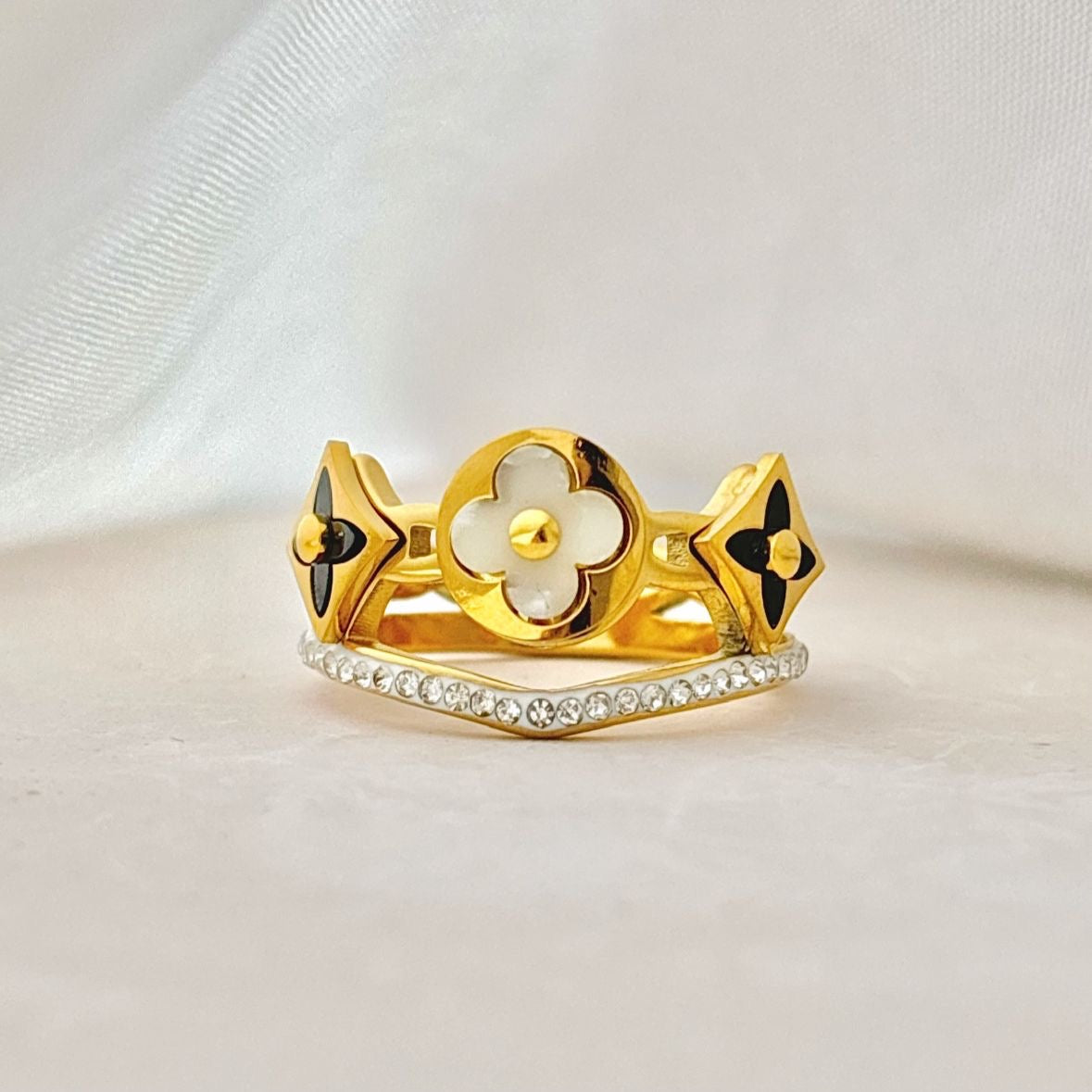 Blossom Of Luxury Cz Ring -18K