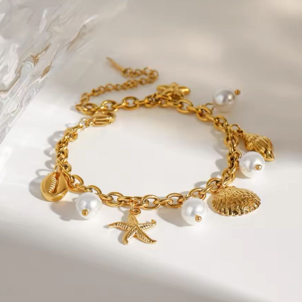 Ariel Pearla Charm Bracelet -18K