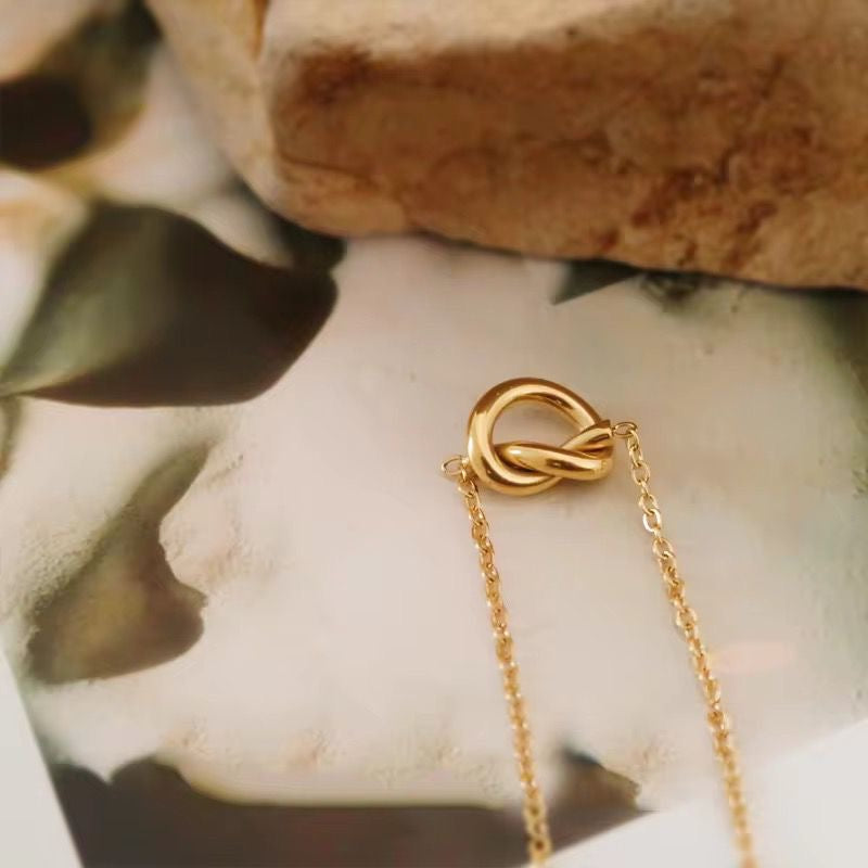 Knotted Necklace